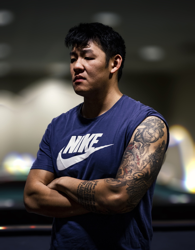 sport, casual clothing, contrast, tough, leisure activity, rough, front view, portrait, gothic, 4K, college, looking away, male, lifestyles, muscle, adult