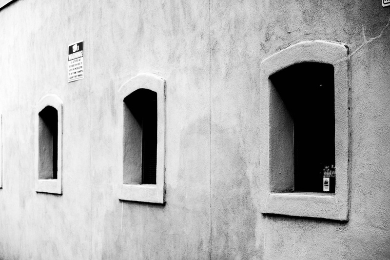 three, niche, travel, architecture, sacramento, wall, the past, building exterior, black and white, built structure, building, history, stucco, windows