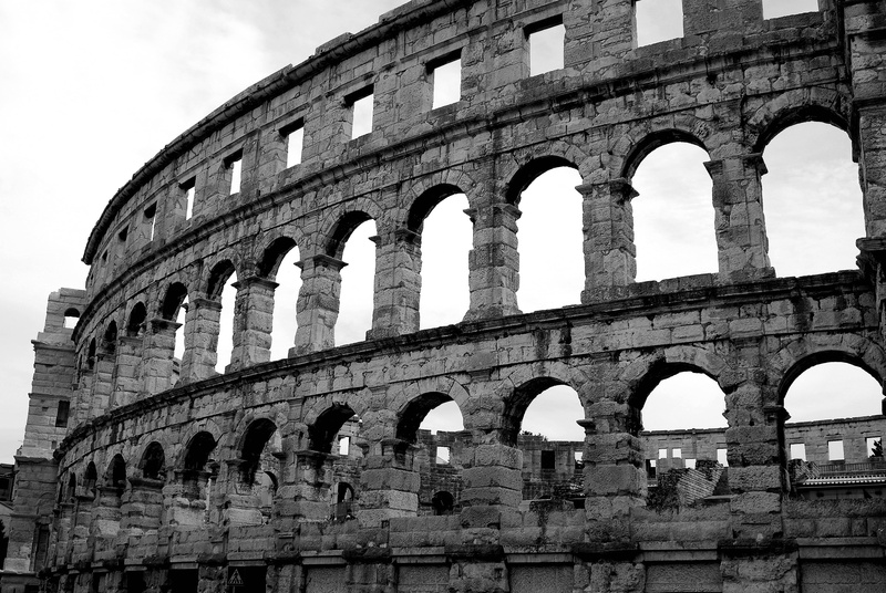 ancient, croatia, monument, colosseum, the coliseum, history, arched, tourism, ruined, travel destinations, grayscale, built structure, day, old ruin, the past