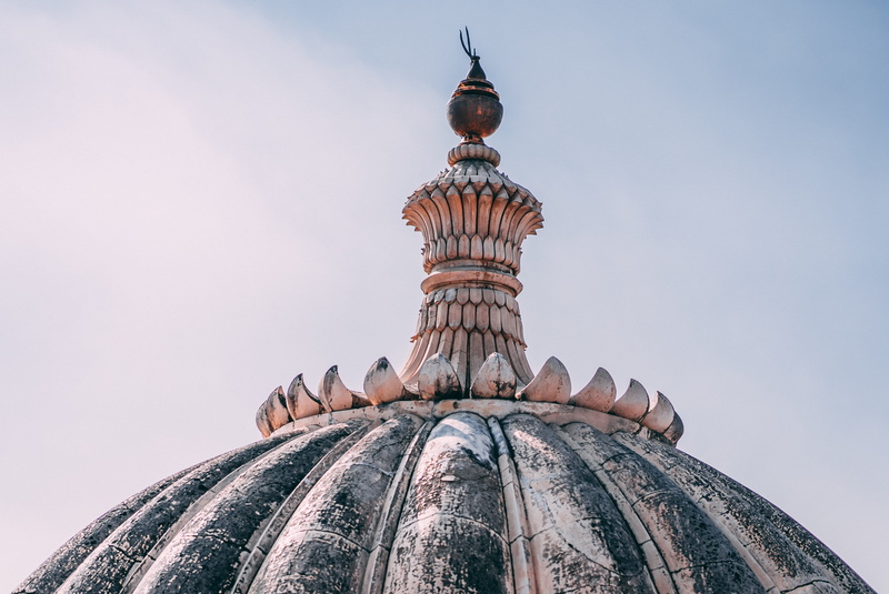 place of worship, religion, spire, travel, worship, no people, built structure, dome, photo, low angle view, building exterior, nature, sky, sunlight, tourism