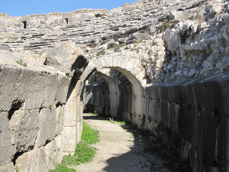 old ruin, day, arch, travel destinations, ancient civilization, solid, ancient, travel, ruined, outdoors, nature, amphitheatre, 2K, stone wall, tourism