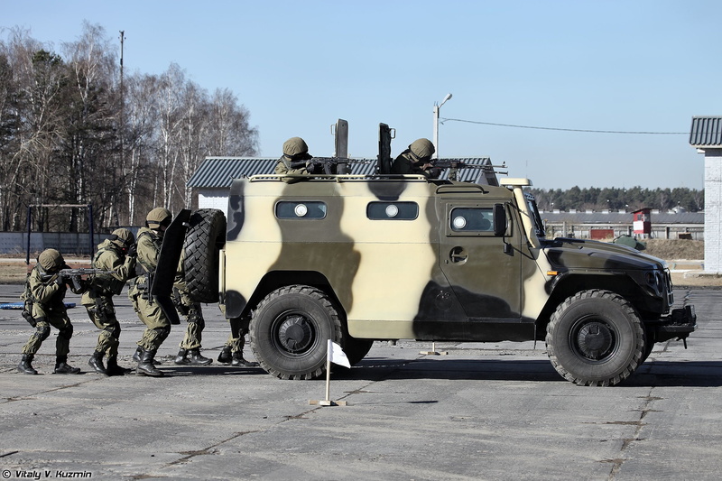 armored, fighting, police, combat, osn, gaz 233036, 1080P, demonstration, special, troops, vehicle, close, operators, peresvet, forces, shooting, tactical