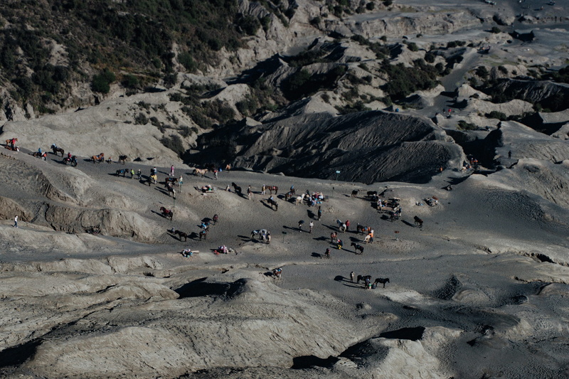 beauty in nature, solid, scenics - nature, rock - object, adventure, 2K, large group of people, geology, shot, rocky, outdoors, large group of animals