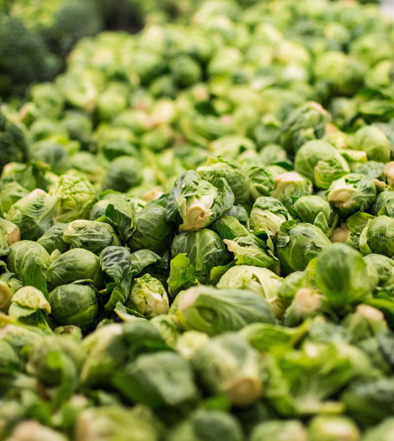 food and drink, food, market, selective focus, 2K, green color, healthy eating, large group of objects, harvesting, leaf, cabbage, ripe, close-up, heap
