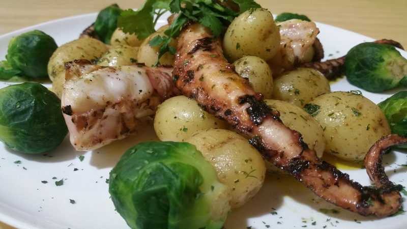 potato, freshness, wellbeing, supper, healthy eating, no people, healthy, brussels sprout, vegetable, indoors, prepared potato, ready-to-eat, green color