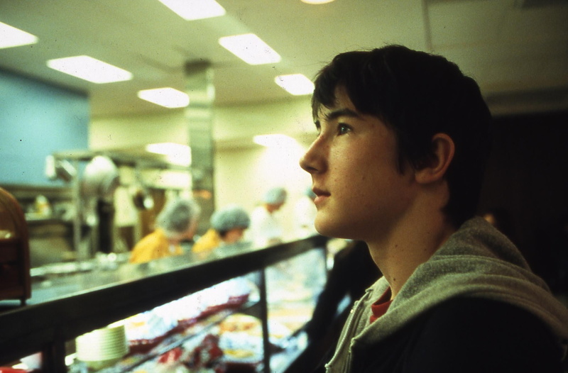 hairstyle, coffee Shop, illuminated, bar - Drink Establishment, incidental people, profile view, restaurant, store, headshot, focus on foreground, women