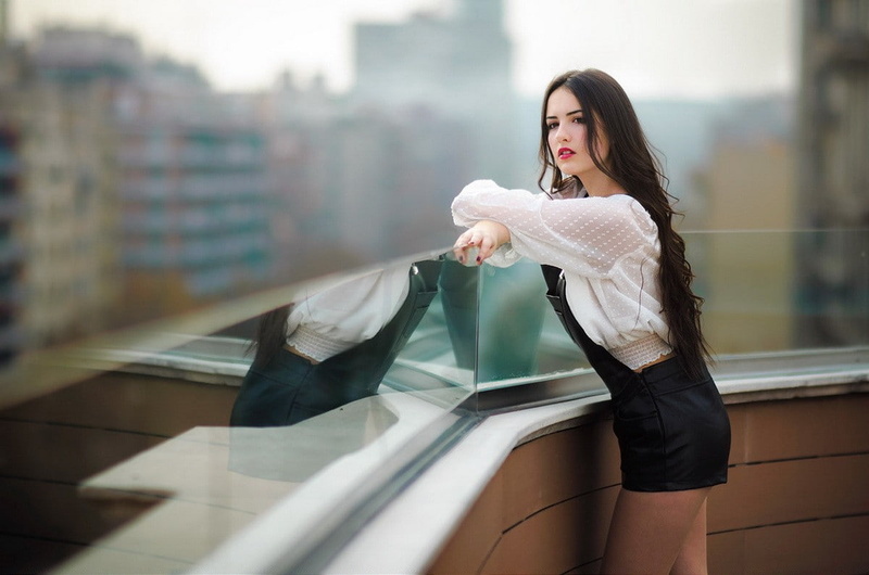 shopping, consumerism, hair, adult, city, beautiful woman, bag, standing, long hair, one person, smiling, 480P, young adult, city life, lifestyles, hairstyle