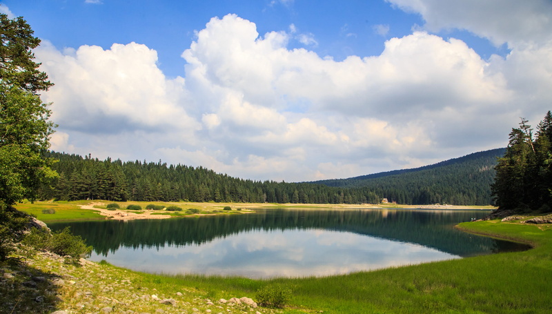 durmitor, green color, sky, zabljak, black lake, durmitor nacionalni park, crnojezero, idyllic, beauty in nature, outdoors, reflection, tranquil scene