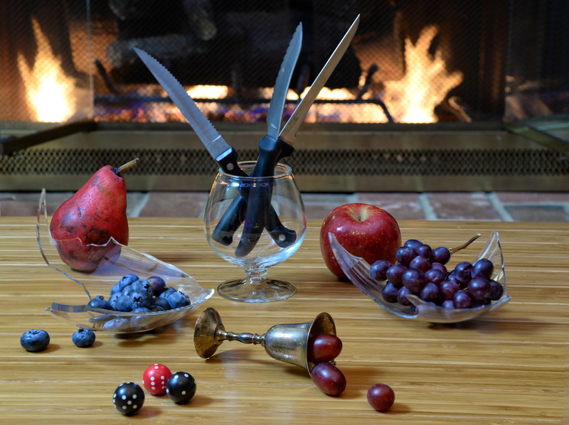 close-up, red, blueberry, dangerou, weapon, food, dice, household equipment, edible, freshness, apple - fruit, conceptual, wood - material, fruit, kitchen utensil