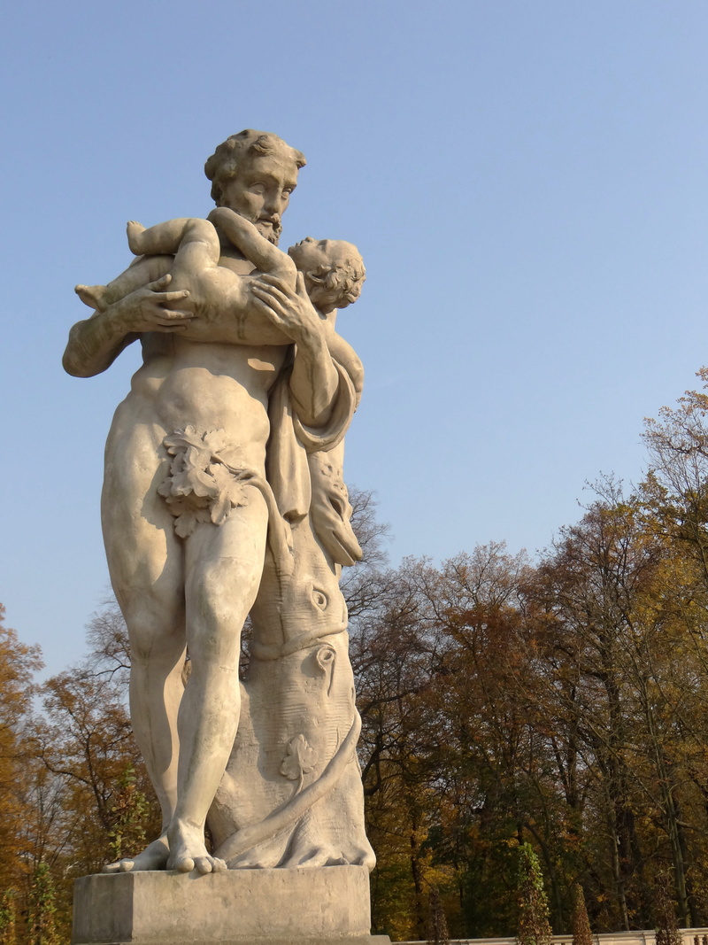 male likeness, architecture, plant, 4K, the statue, representation, an allegory, art and craft, the palace, monument, clear sky, nature, the museum, statue