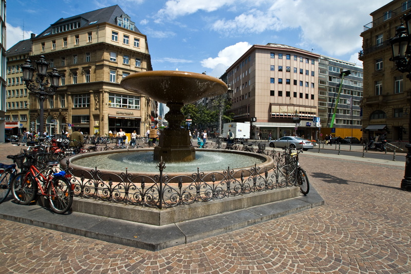 water, town center, city, day, representation, group of people, transportation, statue, building, nature, frankfurt, sunlight, 4K, street, sculpture, architecture