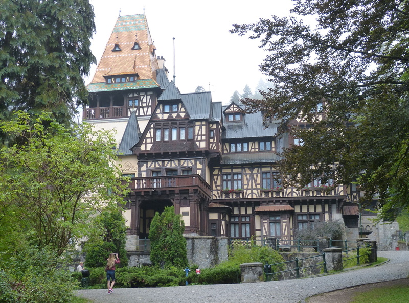 romania, palace, house, peles, historically, growth, park, incidental people, fachwerkhaus, tower, landscape, sky, city, places of interest, nature, castle
