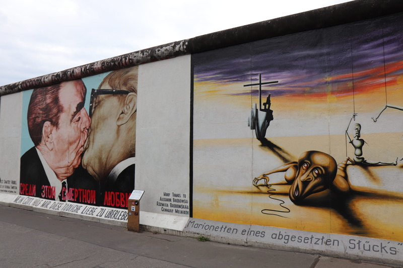 human representation, graffiti, graffity, nature, art, gallery, berlin wall, art and craft, sky, day, text, outdoors, wall, 5K, architecture, germany