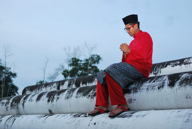 day, nature, full length, cold temperature, leisure activity, 4K, ramadan, sitting, merah, winter, baju melayu, clothing, young men, warm clothing, snow