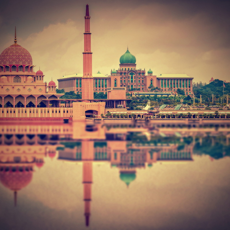 travel, place of worship, spire, 1080P, malaysia, building exterior, muslim, city, waterfront, architecture, no people, travel destinations, water, religion