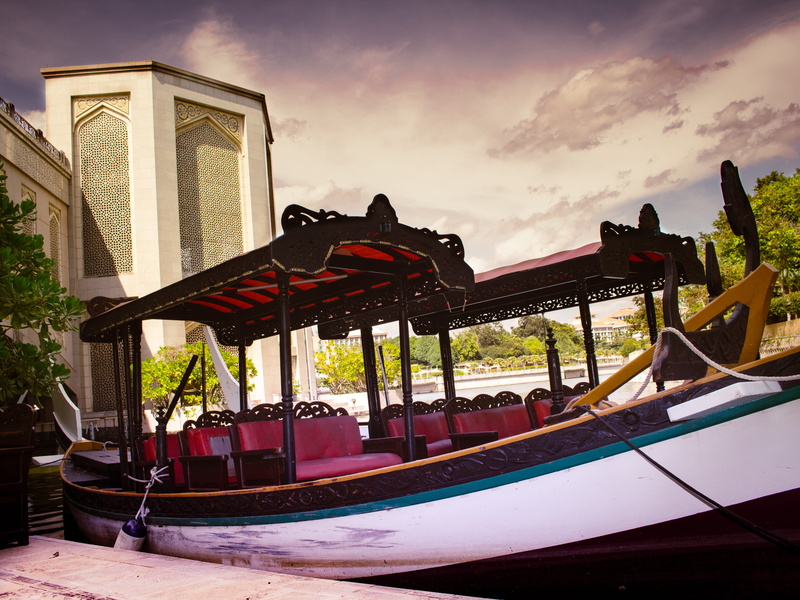 canal, cloud - sky, Tourism, outdoors, arts culture and entertainment, water, Putrajaya, building exterior, travel destinations, Boat, city, built structure