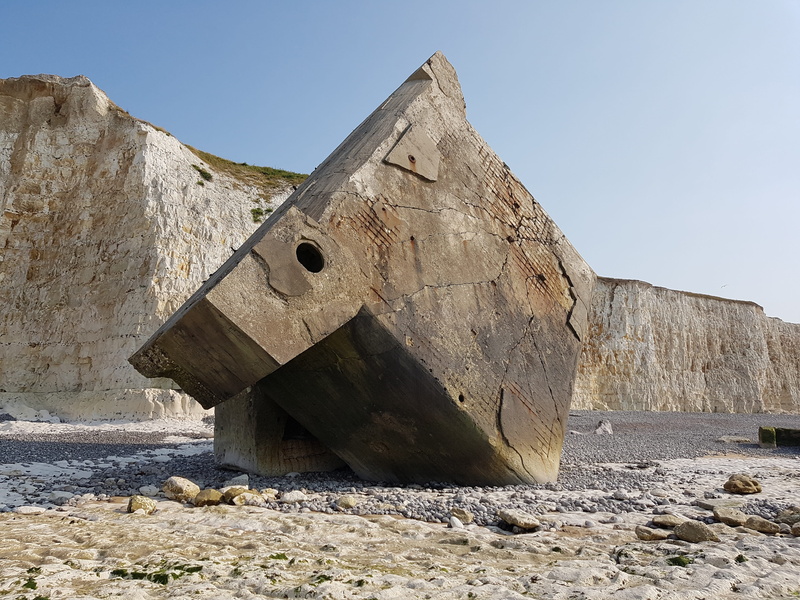 ancient civilization, colossus, non-urban scene, stone material, Concrete Block, white cliffs, beach, low angle view, digging, nature, Bunker, old, alabaster coast