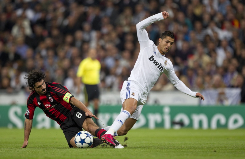 sport, grass, stadium, motion, Gattuso, team Sport, team, soccer Ball, running, kicking, Milan, playing Field, photo, outdoors, athlete, competitive Sport