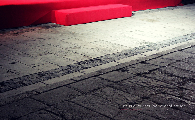 4K, city, wet, gray, bricks, footpath, sidewalk, close-up, pattern, stone, black, flooring, Quote, day, relaxation, concrete, life, street, vignette, Artistic