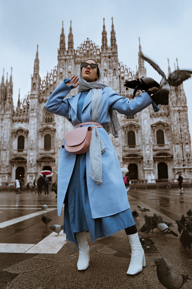 history, vintage outfit, fashion street, vacations, model, retro outfit, females, summer, cathedral, young Adult, 5K, fashion week, international Landmark