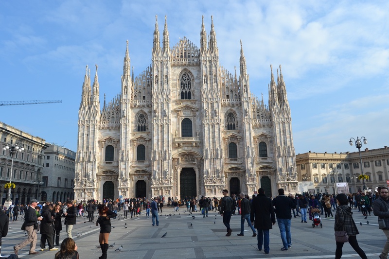 europe, famous Place, religion, facade, 2K, front, gothic Style, group of people, place of worship, crowd, lot, duomo Of Milan, concrete, building exterior