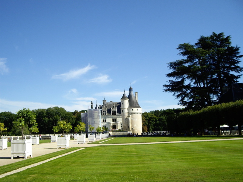 day, photos loire france, lawn, tourism, green color, 1080P, religion, outdoors, castle chenonceau, blue, history, the past, travel destinations, built structure