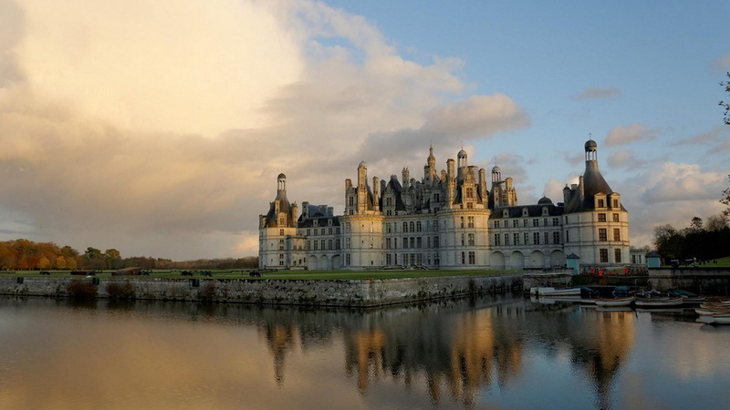 1080P, history, city, chambord castle, reflection, nature, sky, loire valley, government, the past, water, architecture, waterfront, france, building exterior