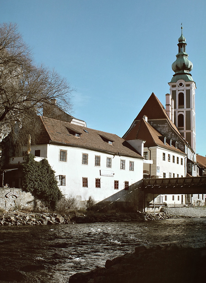 waterfront, built structure, clear sky, building, tree, krumlov, residential district, Český krumlov, architecture, outdoors, nature, czech, travelling