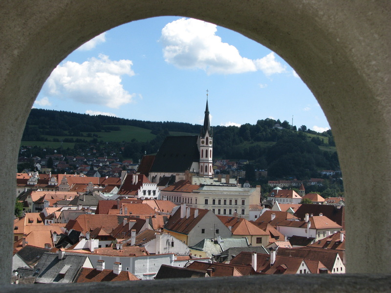 city, Window, famous Place, building, town, tower, religion, cityscape, building exterior, arch, residential district, built structure, townscape, church