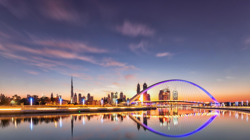 tolerance bridge, building, travel destinations, dubai, reflection, pedestrian bridge, bridge - man made structure, horizon, urban skyline, landscape, skyscraper