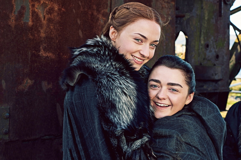 smiling, Game of Thrones, Sophie Turner, Sansa Stark, Arya Stark, 2K, Season 7, Maisie Williams, coats, women, black, two