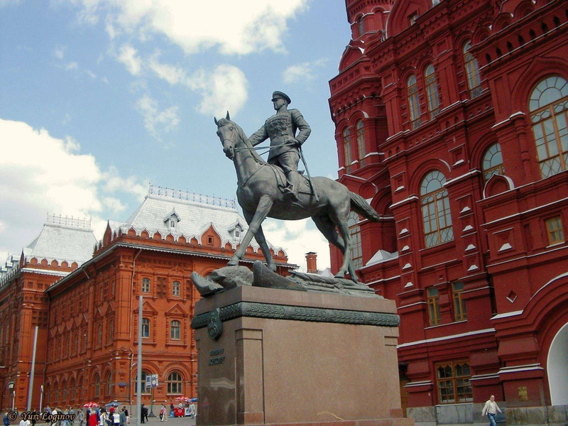 manezhnaya ploshad, history, cloud - sky, outdoors, travel destinations, built structure, moscow, rossiya, no people, low angle view, human representation