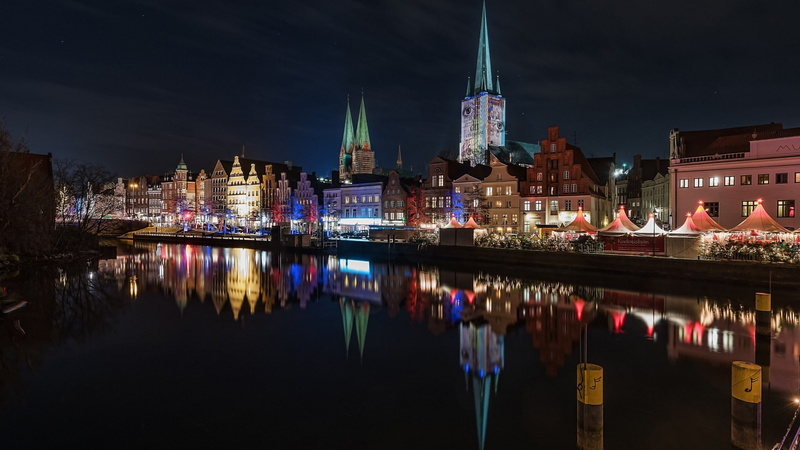Markets, Lights, Long Exposure, building, night, tower, river, street, Lübeck, clouds, Trees, reflection, house, church, Cityscape, architecture, Germany