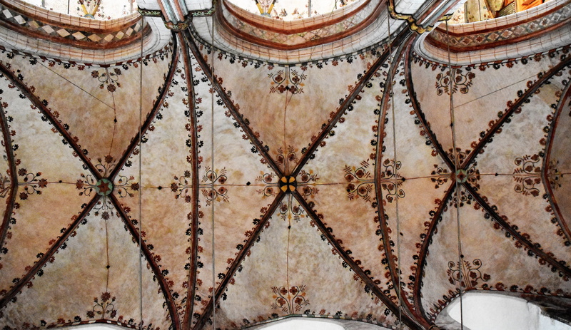 painted, floral pattern, textured, lübeck, apse, design, shape, the past, full frame, textile, indoors, old, germany, texture, brown, ceiling, material