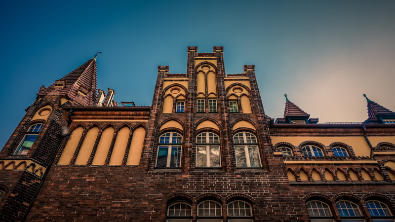 facade, 5K, arch, religion, sky, light, building exterior, travel destinations, historic center, building, lübeck, the past, tourism, architecture, travel