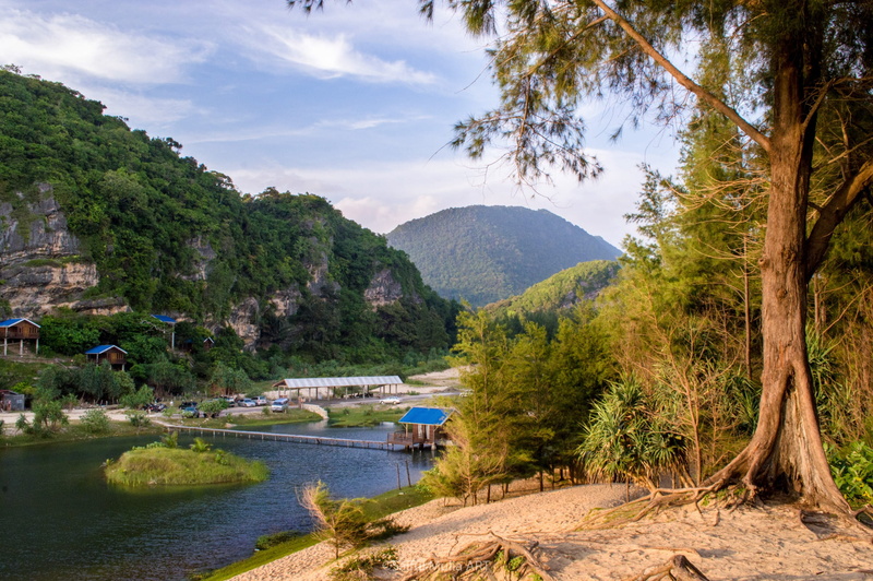tranquil scene, pine tree, mountain range, transportation, water, tranquility, Hill, hills, 1080P, scenics, mountain, Landscape, growth, greenery, Aceh