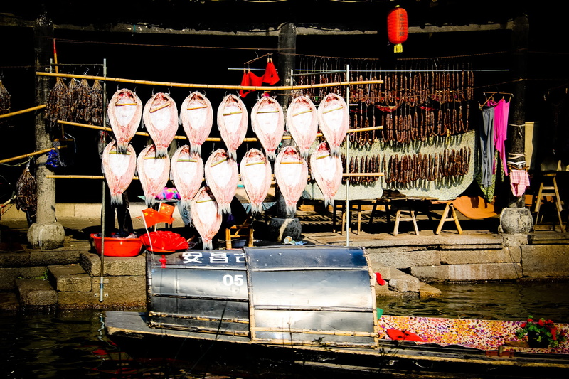 production line, large group of objects, market, 2K, food, indoors, market stall, store, Jiangnan, variation, arrangement, retail display, in a row, collection