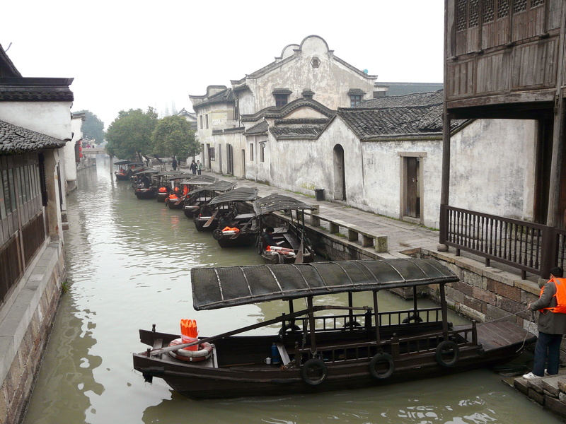 sky, 2K, river, outdoors, travel destinations, passenger craft, china, wooden, water town, wuzhen, nautical, day, water, nautical vessel, traditional house
