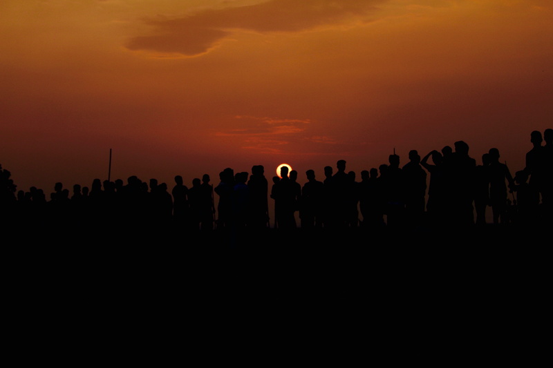 women, copy space, bangladesh, men, 5K, crowd, people, outdoors, sky, sunset, black, evening, silhouette, standing, leisure activity, lifestyles, group of people