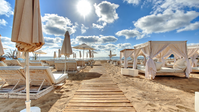 Ushuaia Beach Hotel, sun, bed, front, 4K, sea, sand, seashore, lounger, resort, Ibiza, daytime, umbrella, vacation, beach, Best Beaches in the World, travel