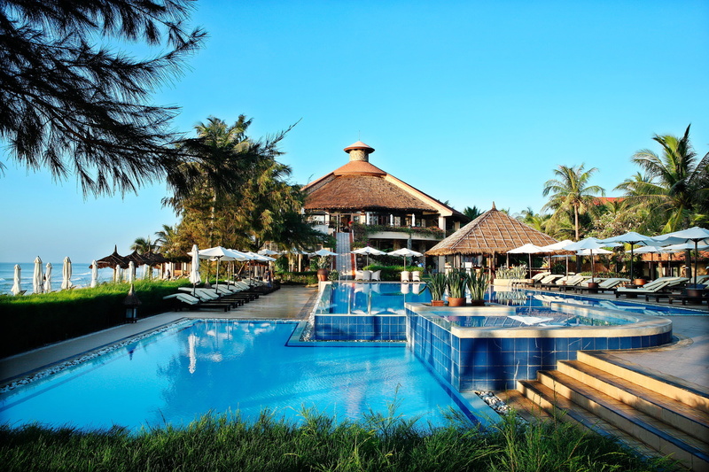 tourism, building, swimming Pool, no People, idyllic, architecture, bungalow, pool, outdoors, tree, travel, sky, lounge Chair, parasol, clear sky, 2K