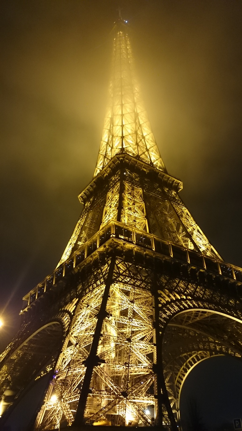 architectural feature, outdoors, metal, 4K, building exterior, travel destinations, tourism, no people, eifel tower, skyscraper, architecture, nature