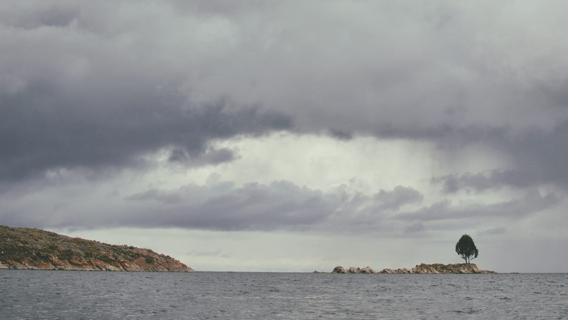 horizon, storm cloud, ominous, bolivia, scenics - nature, power in nature, beauty in nature, waterfront, nature, water, land, no people, sky, storm, copacabana