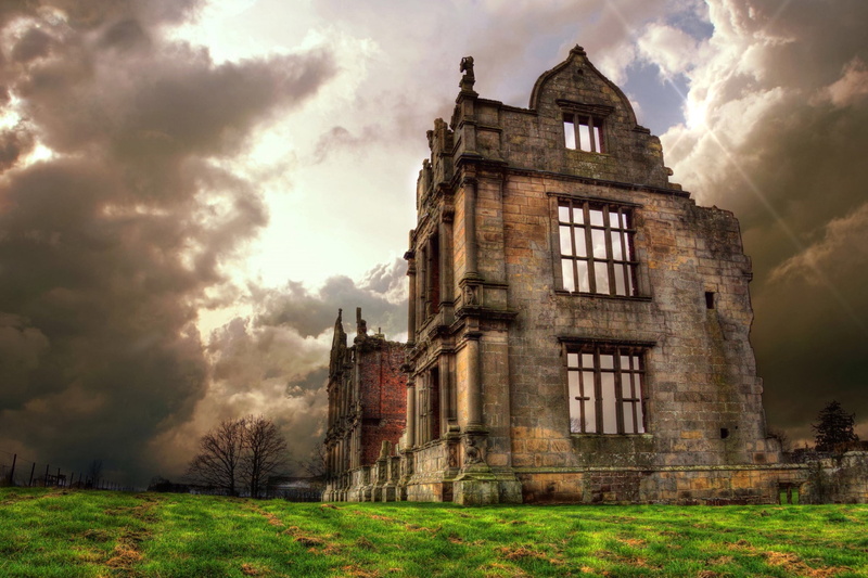building exterior, plant, 5K, grass, cloud - sky, religion, no people, outdoors, history, sky, the past, old, shropshire, travel destinations, building