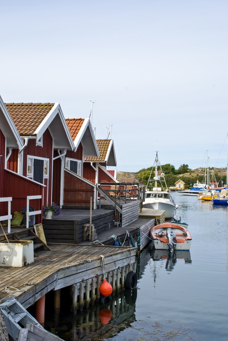 outdoors, reflection, bohuslän, moored, architecture, sky, residential district, summer, house, waterfront, swim, no people, row house, boats, day, salt water