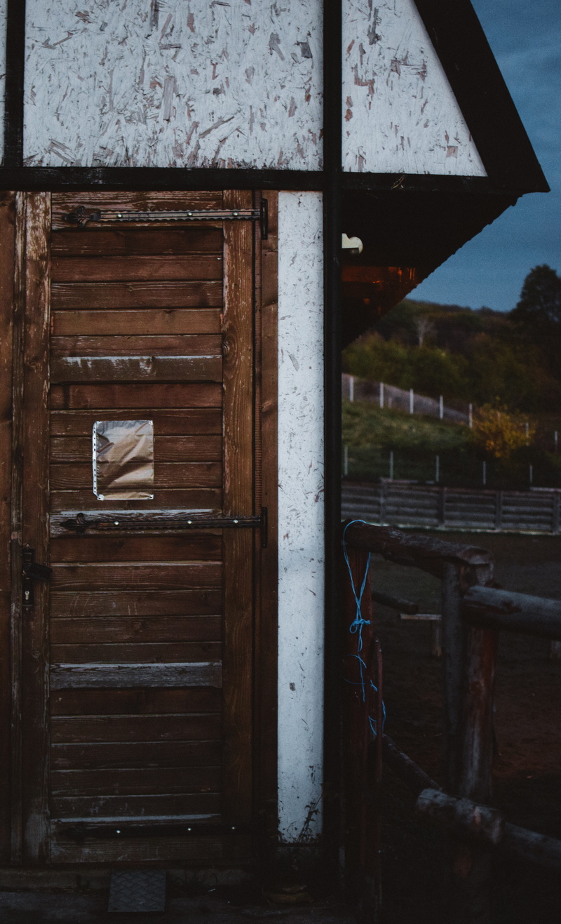 5K, day, barn, building, metal, architecture, door, wood, outdoors, country side, dors, old, protection, romania, house, no people, safety, autumn, iasi