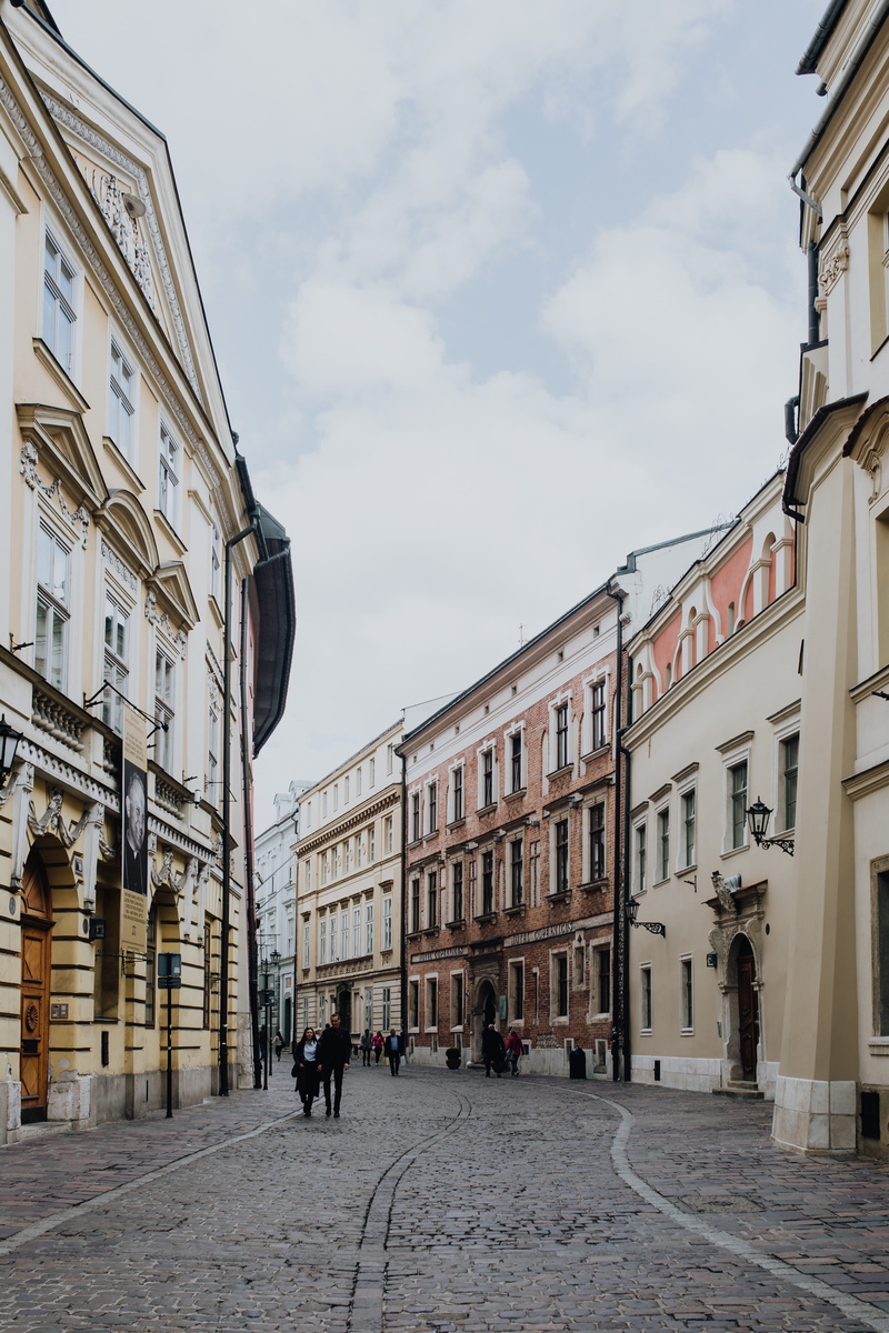 building, people, karkow, outdoors, polish, town, polska, building exterior, cloud - sky, sky, men, magic, incidental people, city life, cracow, adult
