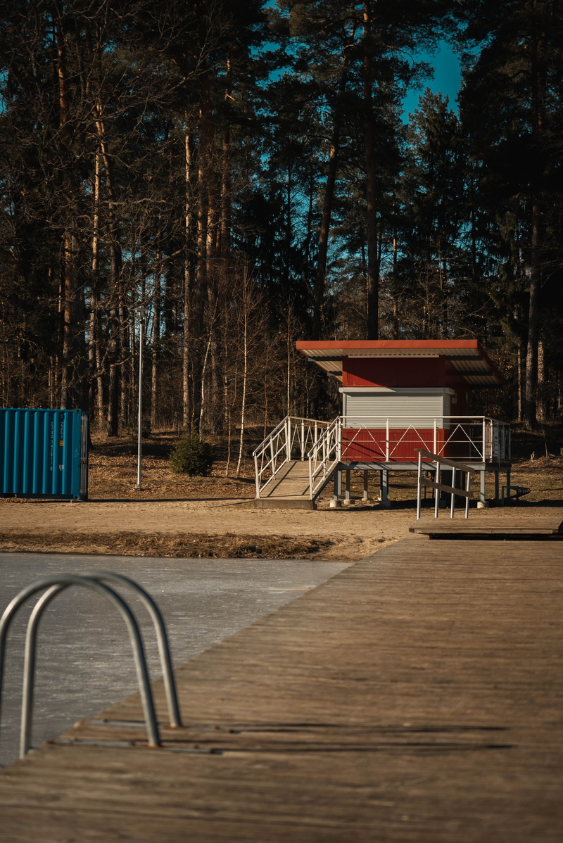 lightleak, buildings, day, sun, nature, sky, land, light, empty, sunlight, warsaw, bridge, no people, bench, architecture, absence, tree, wooden, realestate