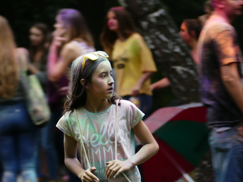 child, the little girl, people, portrait of a child, watching, teenage boys, contemplation, looking, young men, group of people, males, 4K, curiosity