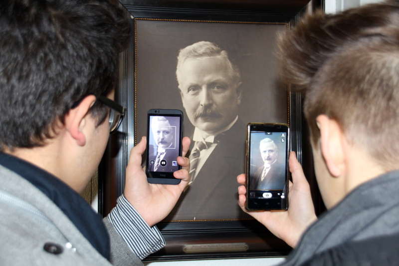 group of people, mobile phone, hand, over the shoulder view, digital, communicate, photo, communication, indoors, holding, social media, headshot, old photos